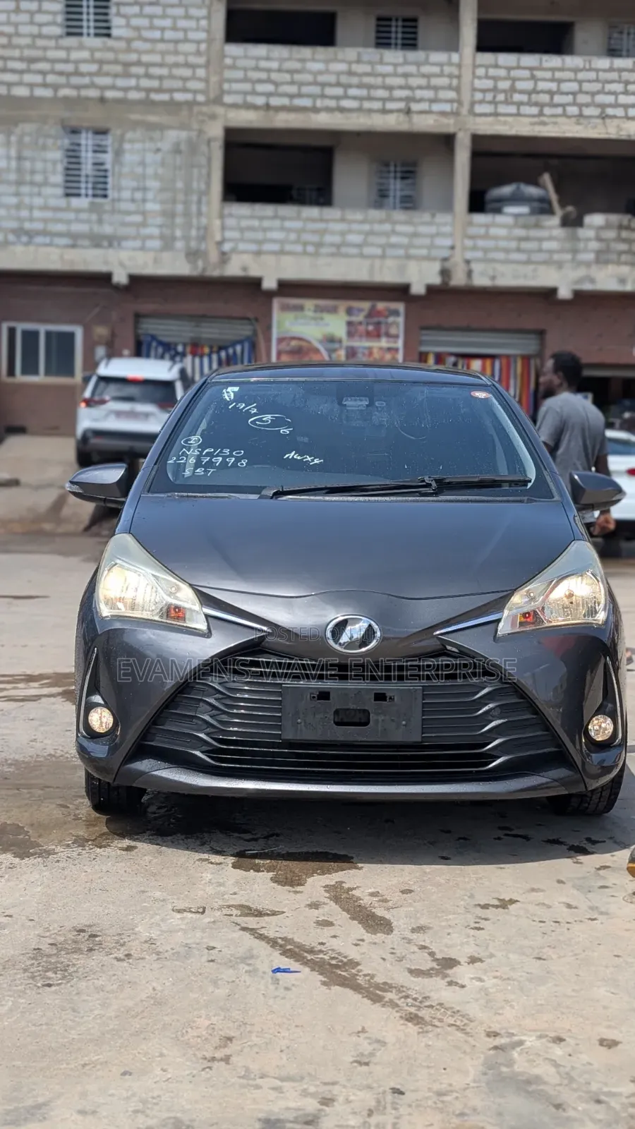 Toyota Vitz 1.3 FWD 5dr 2017 Gray