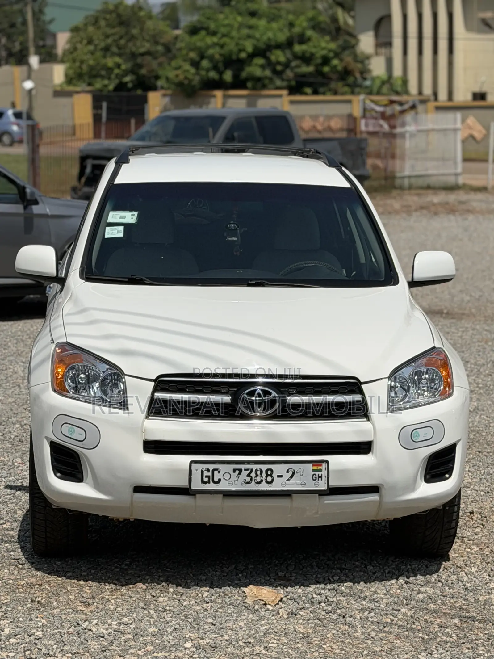 Toyota RAV4 2012 White