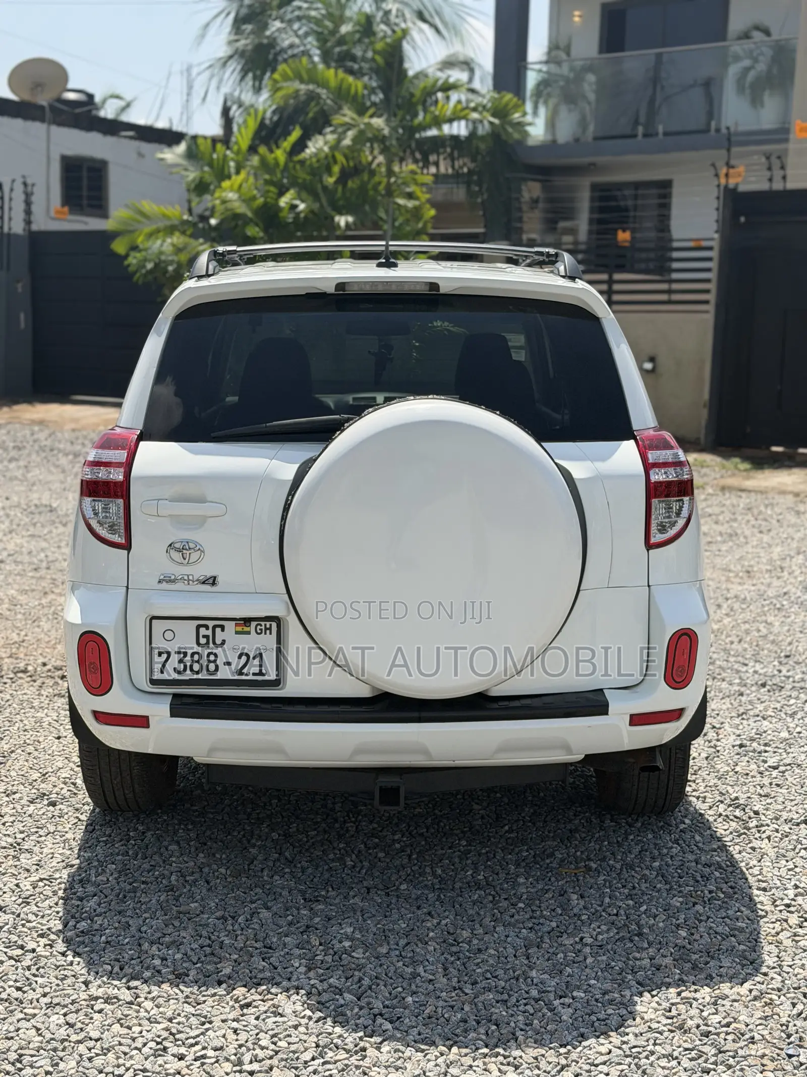 Toyota RAV4 2012 White