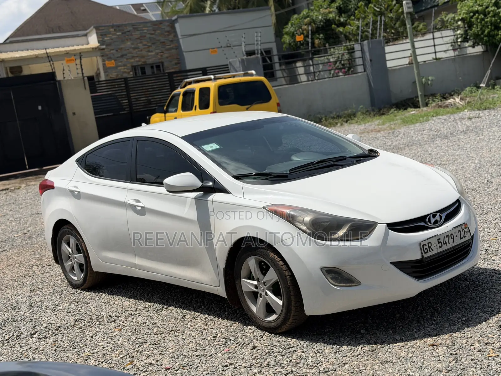 Hyundai Elantra 2012 White