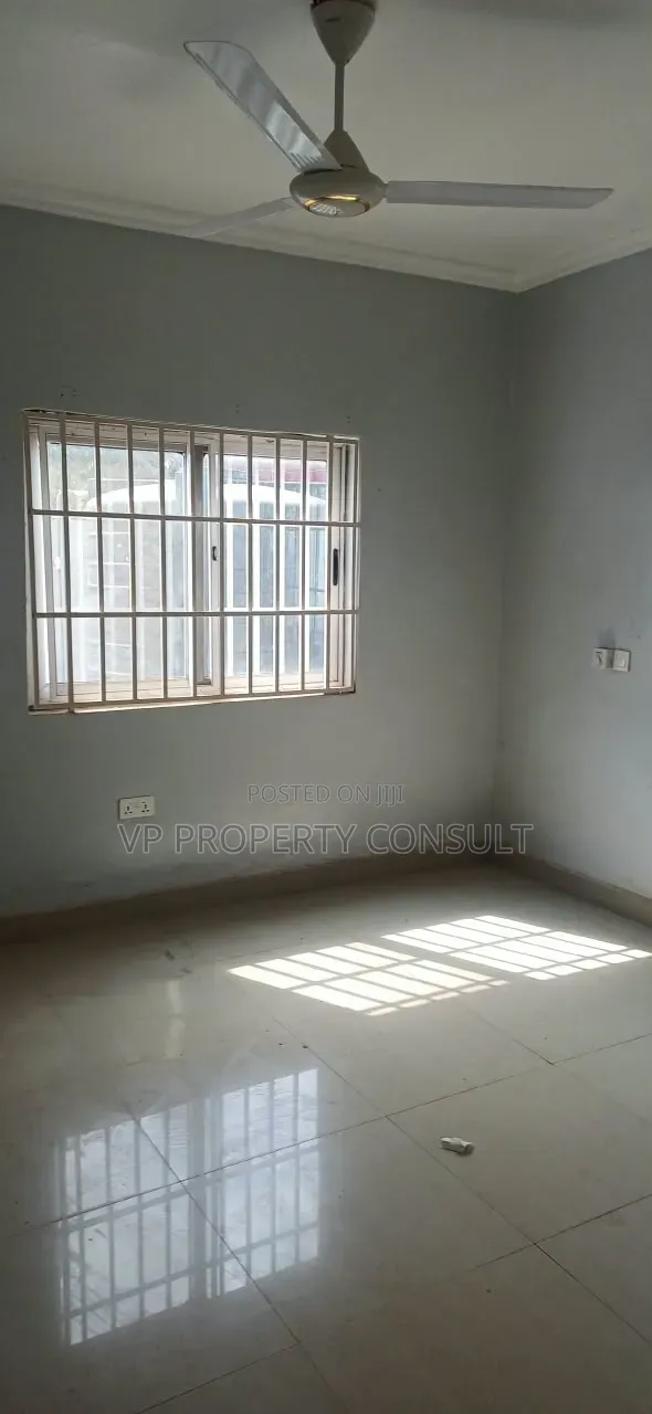 3bdrm House in Ola Achool Area for rent