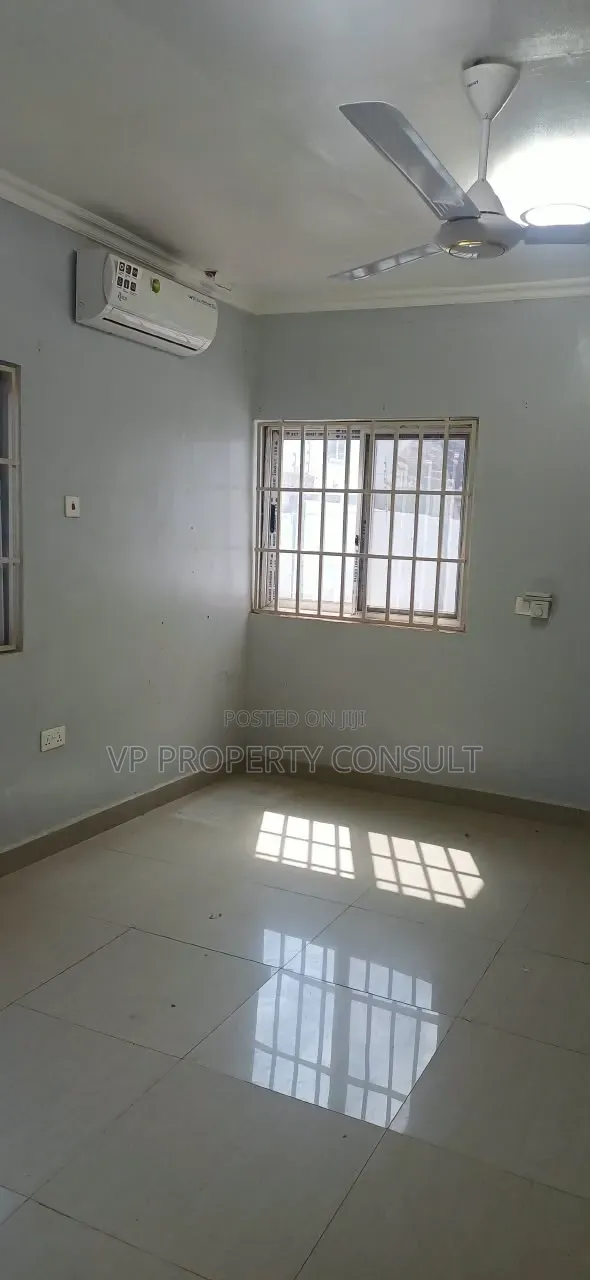 3bdrm House in Ola Achool Area for rent