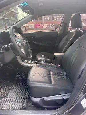 Toyota Corolla 2010 Gray