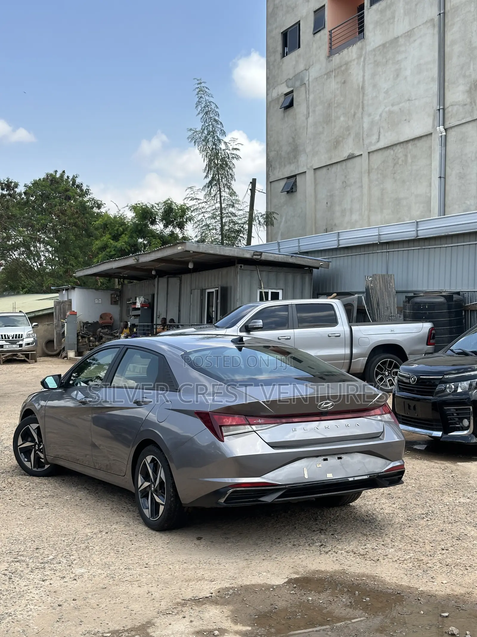 Hyundai Elantra SEL 2023 Gray
