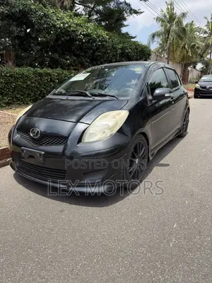 Toyota Vitz 2010 Black