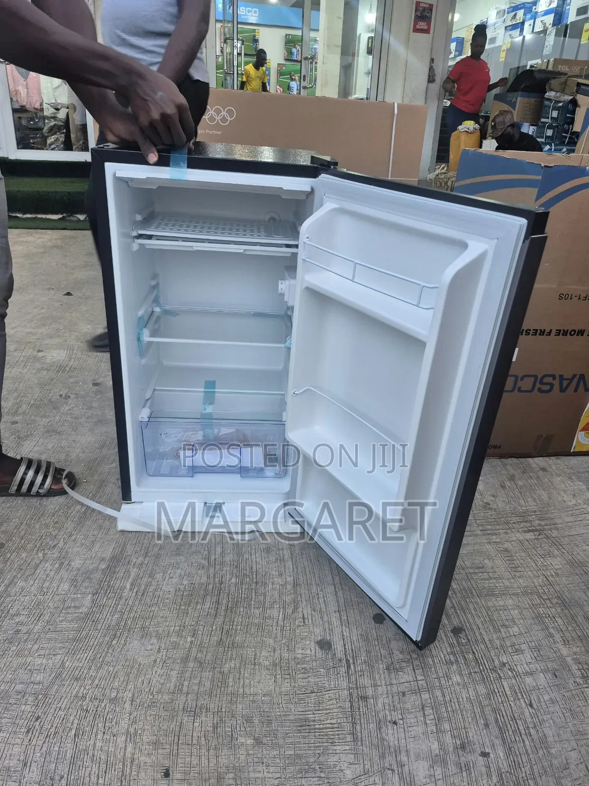 Xyz Nasco Table Top Fridge