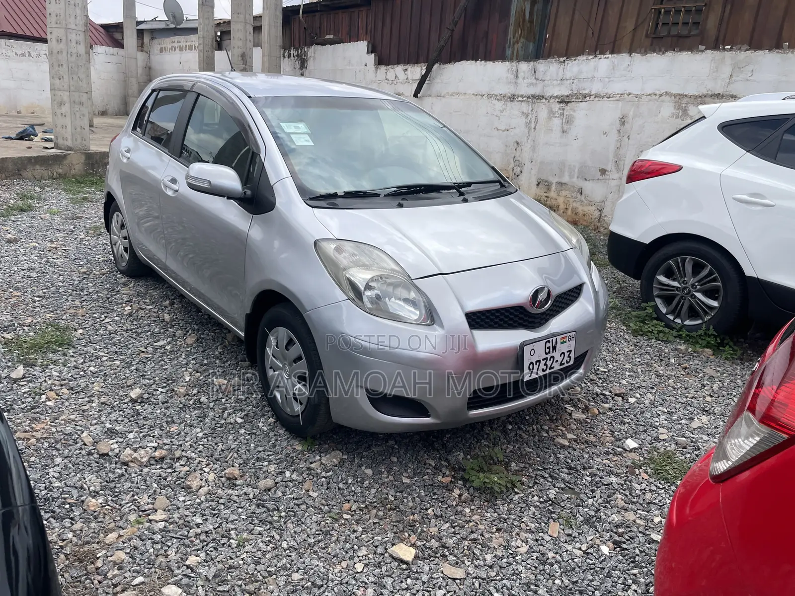 Toyota Vitz 1.5 FWD 3dr 2010 Silver
