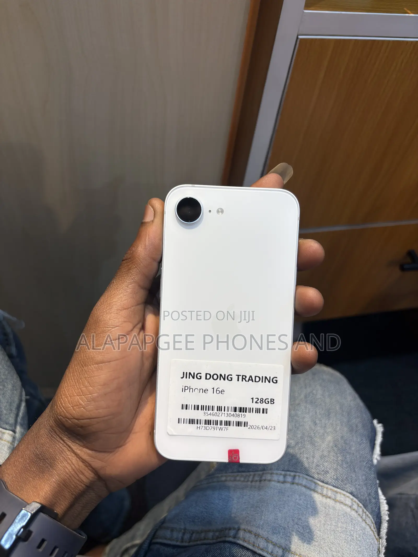 Apple iPhone 16e 128 GB White