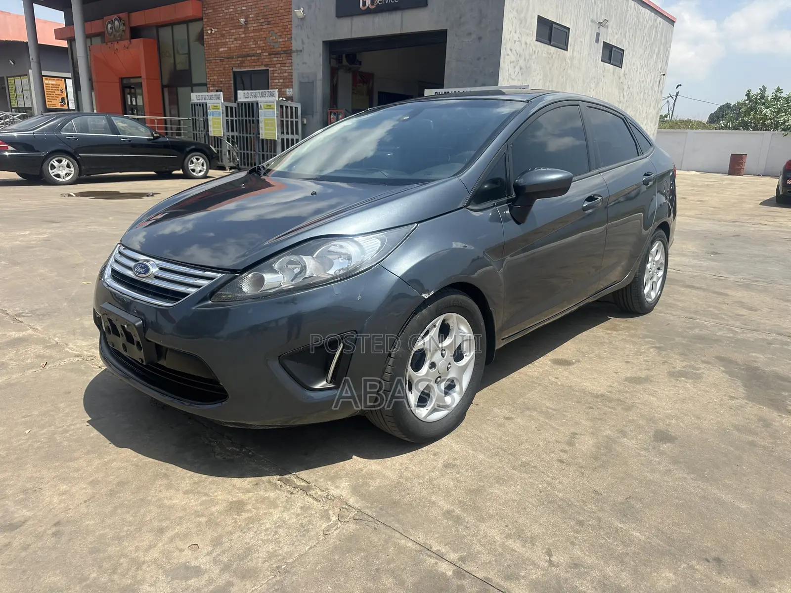 Ford Fiesta S 4dr Sedan (1.6L 4cyl 5M) 2014 Gray