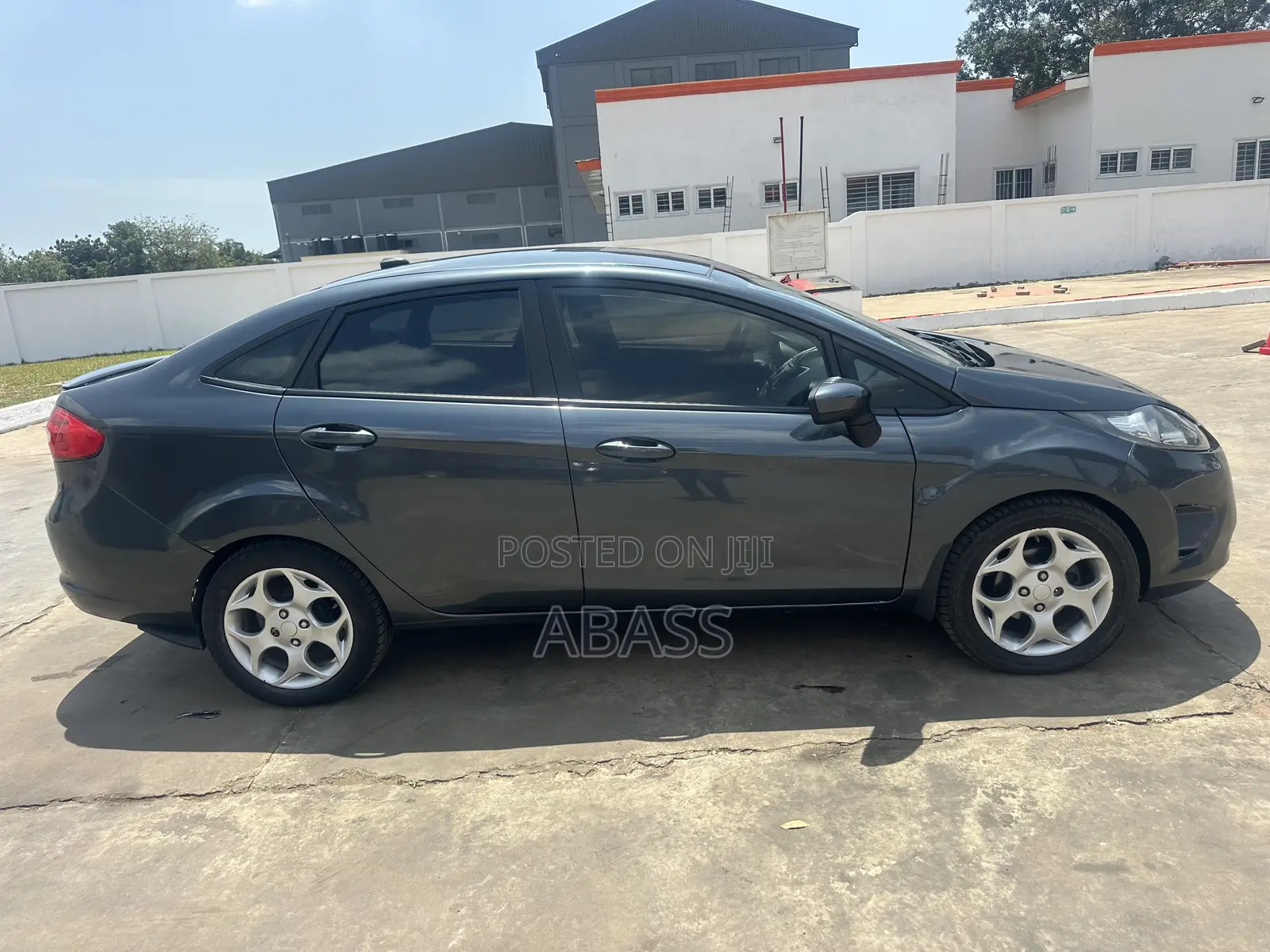 Ford Fiesta S 4dr Sedan (1.6L 4cyl 5M) 2014 Gray