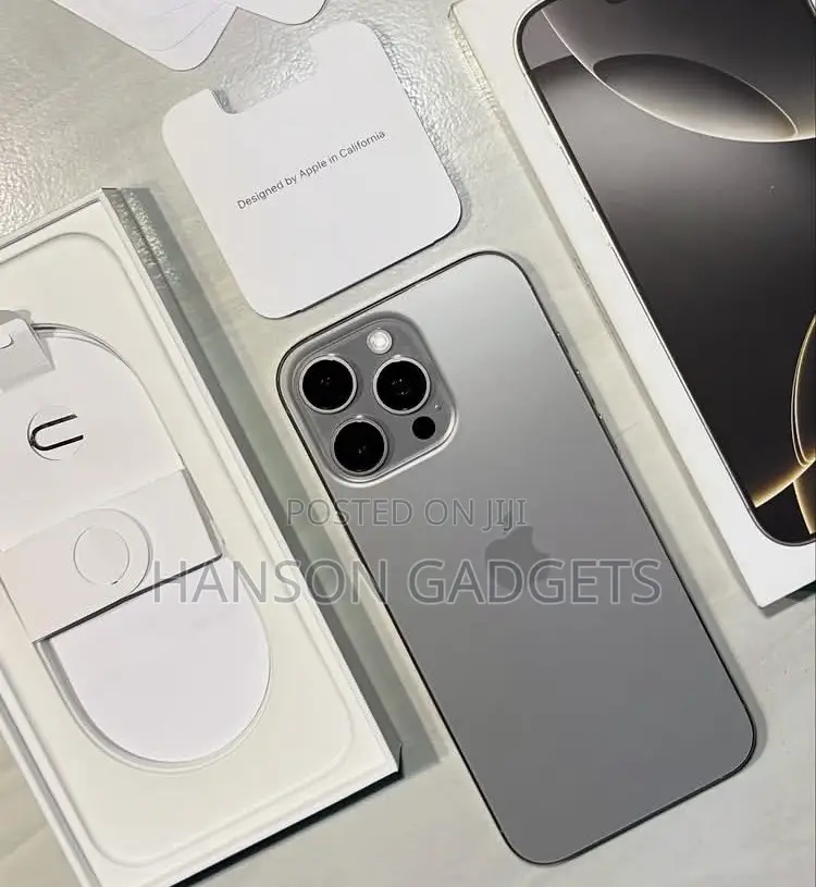 New Apple iPhone 16 Pro Max 1 TB Silver