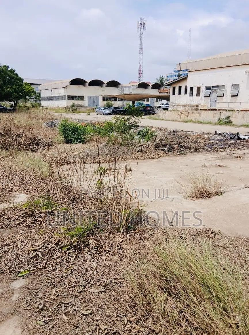 Circle Vodafone Office 7.5 Acres of Land for Sale