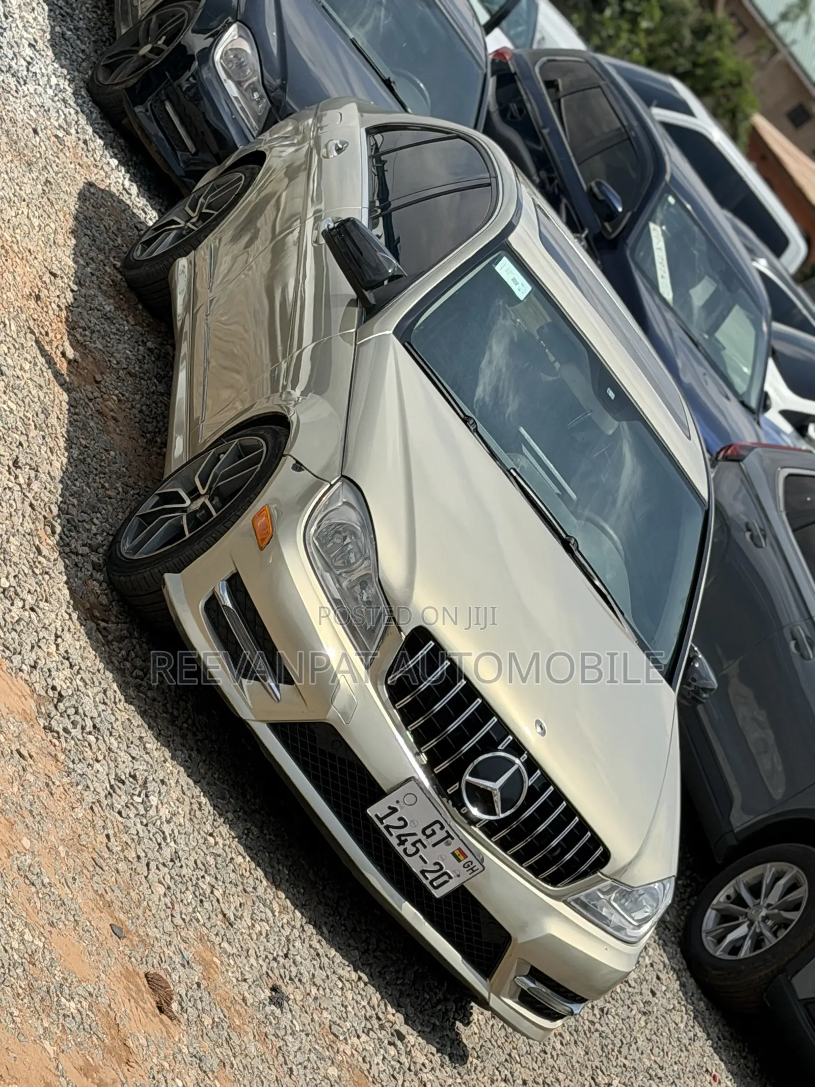 Mercedes-Benz C250 2013 Brown
