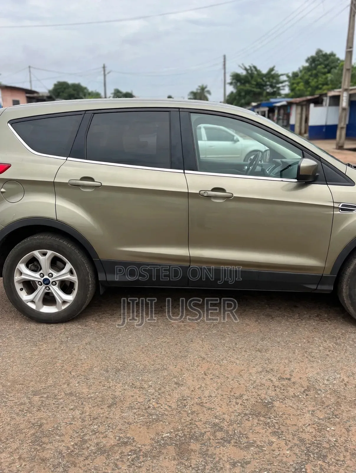 Ford Escape 2016 Gold