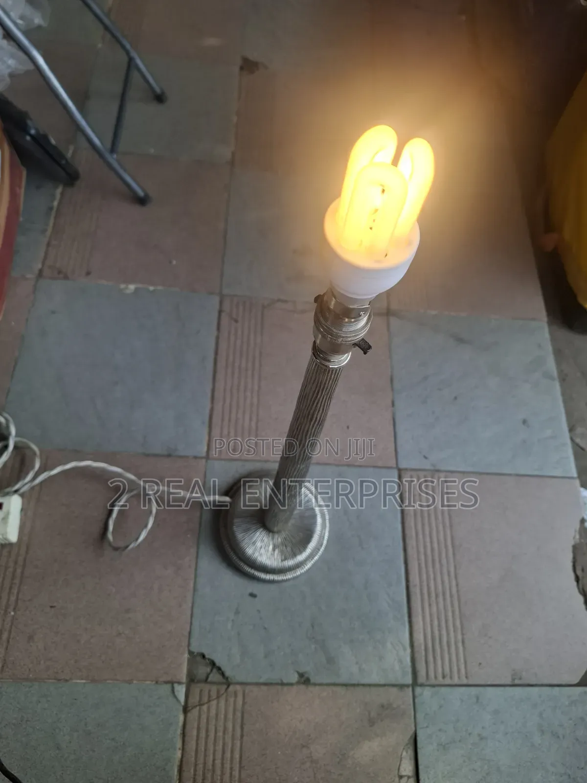 Vintage Textured Metallic Table Lamp Stand