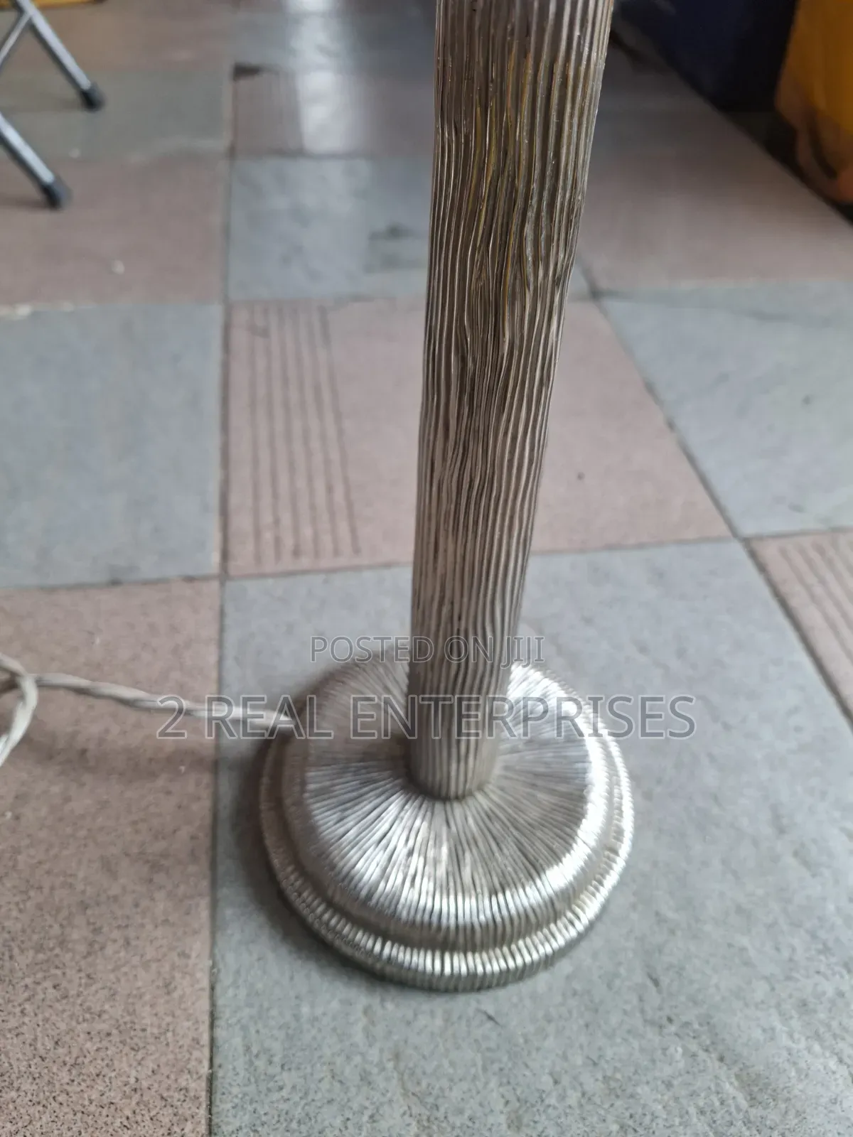 Vintage Textured Metallic Table Lamp Stand