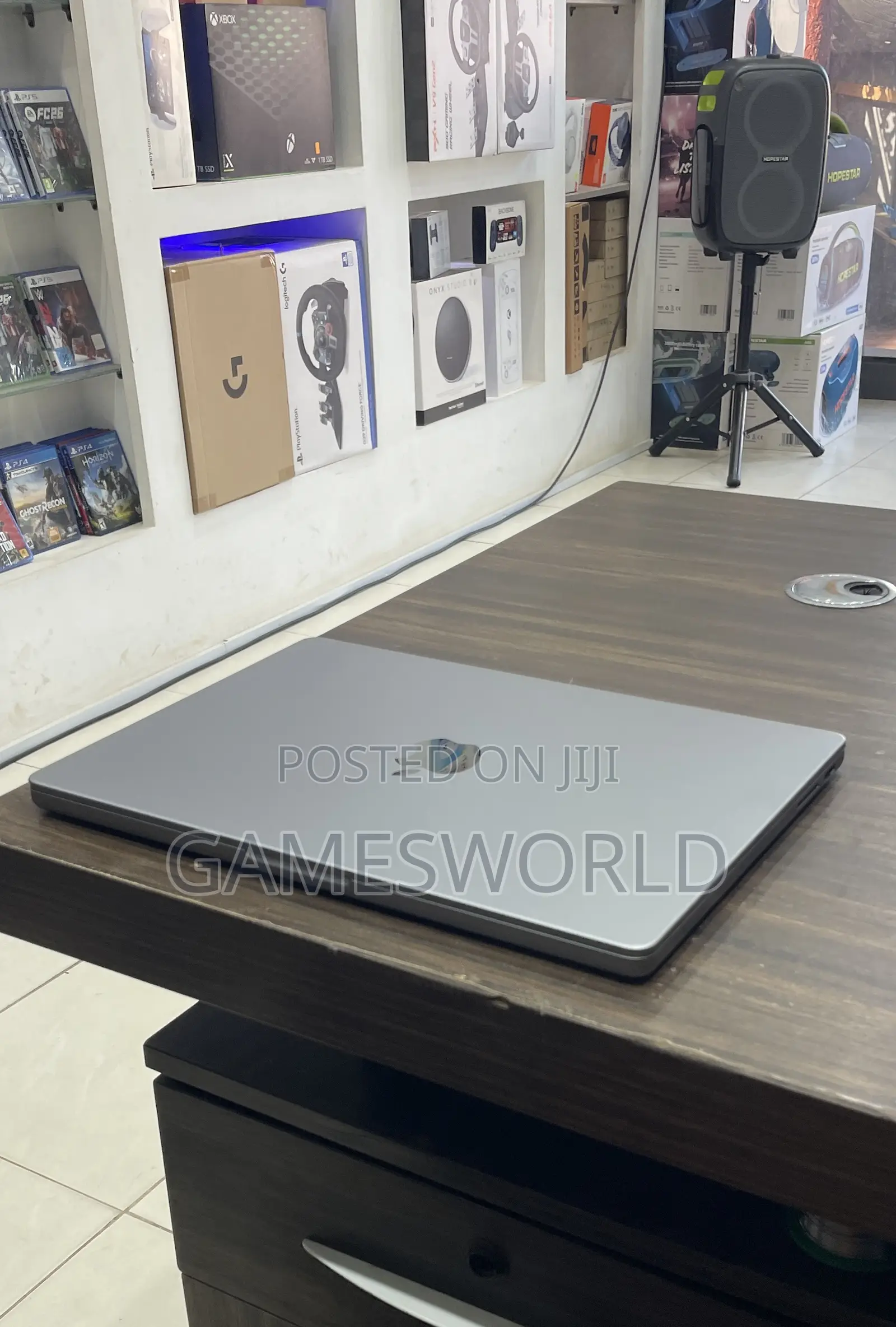 Laptop Apple MacBook Pro 2023 M3 8GB Apple M3 SSD 1T
