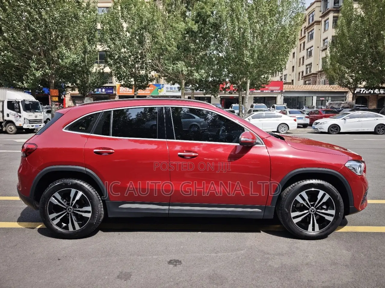 Mercedes-Benz GLA-Class 2022 Red