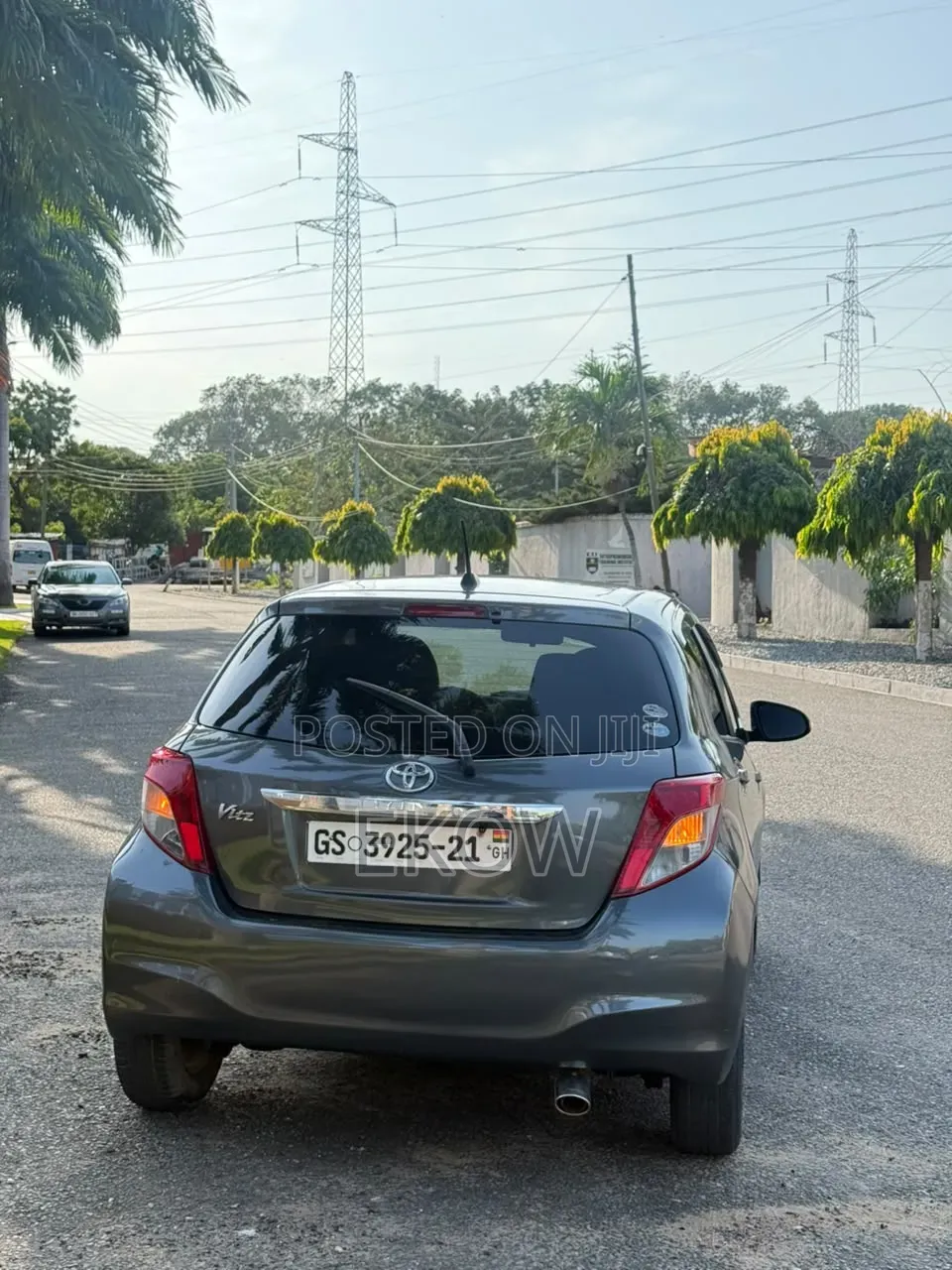 Toyota Vitz 2012 Gray