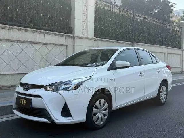 Toyota Yaris 2019 White