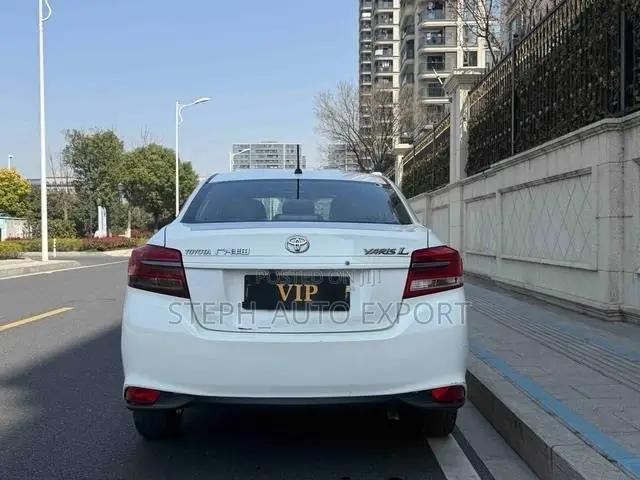 Toyota Yaris 2019 White
