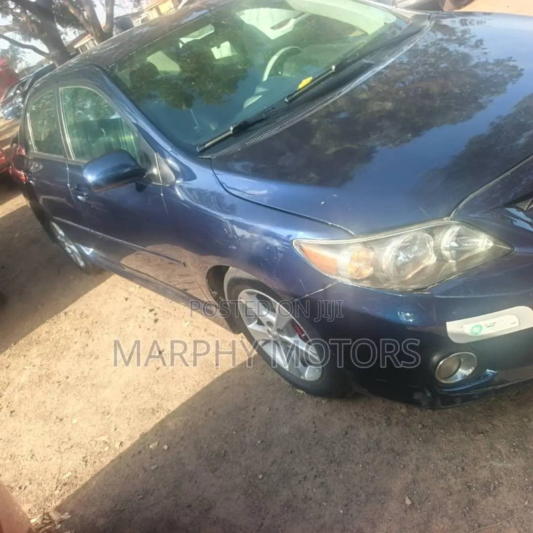 Toyota Corolla 2013 Blue
