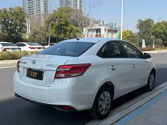 Toyota Yaris 2019 White