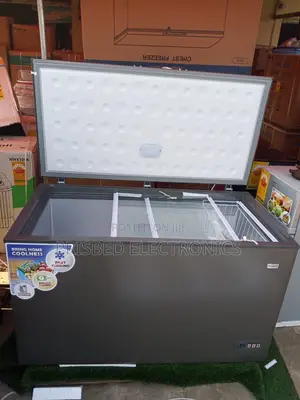 Nasco Durable Chest Freezer 392 Liters