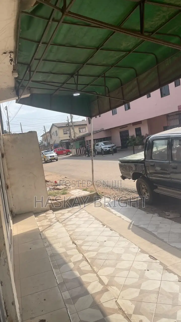Roadside Double Shop for Rent at LAPAZ New Market