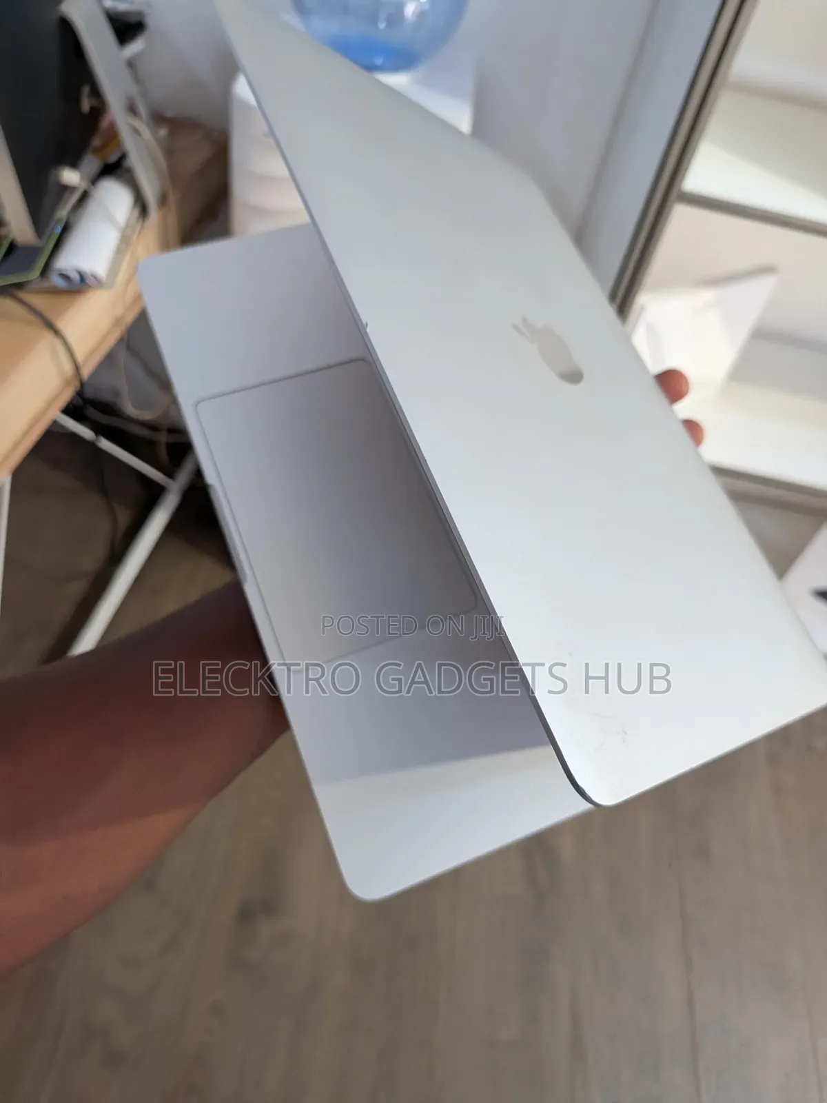 Laptop Apple MacBook Pro 2020 16GB Apple M1 SSD 512GB