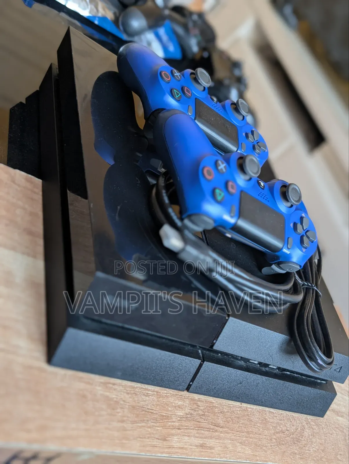 PS4 With 2 Controllers 8 Games HDMI Cable and Controller Charger