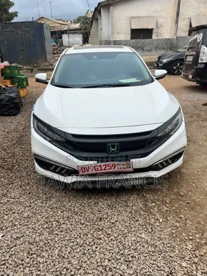 Honda Civic EX 4dr Hatchback (1.5L 4cyl) 2017 White