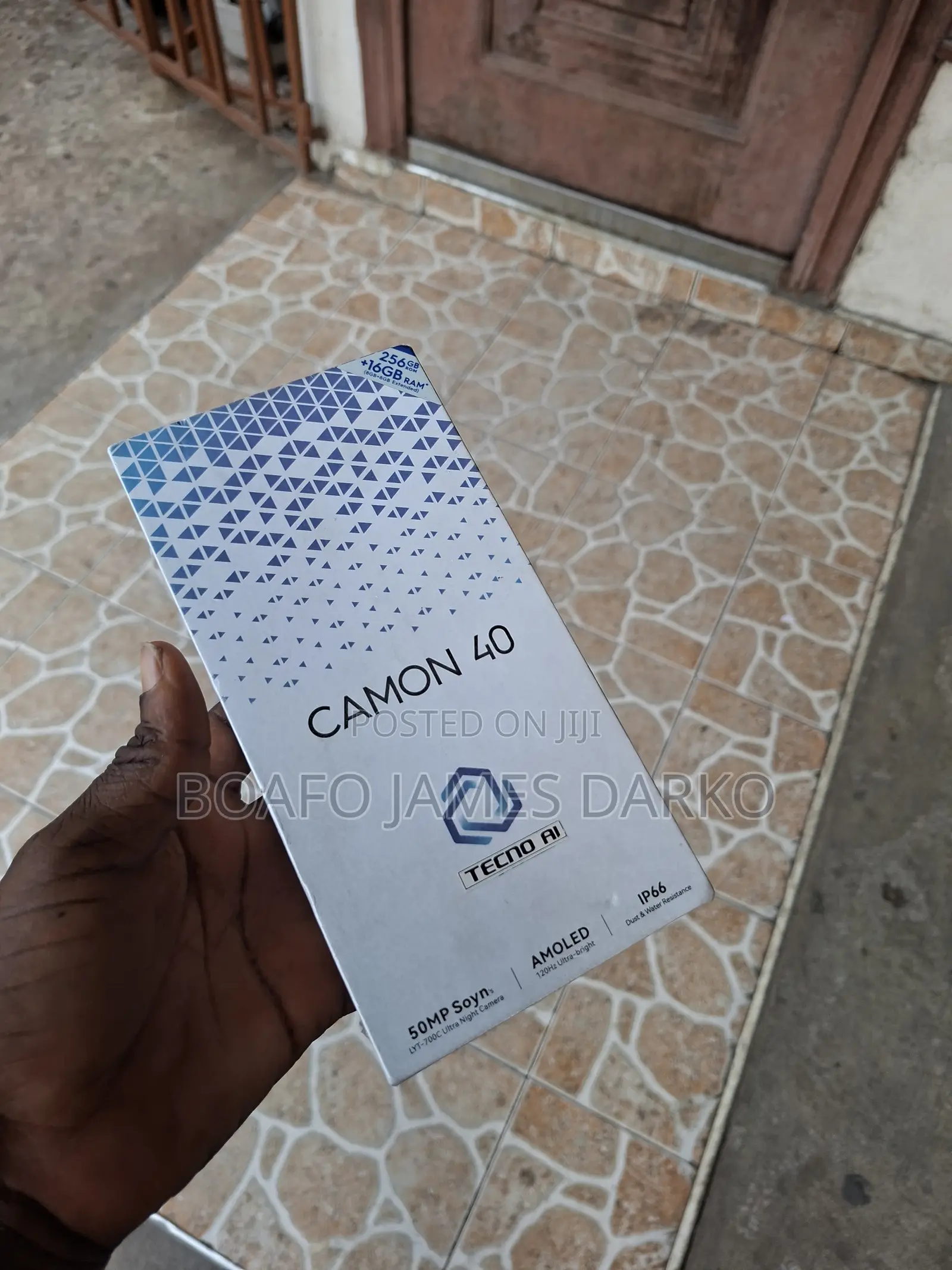 New Tecno Camon 40 256 GB Silver