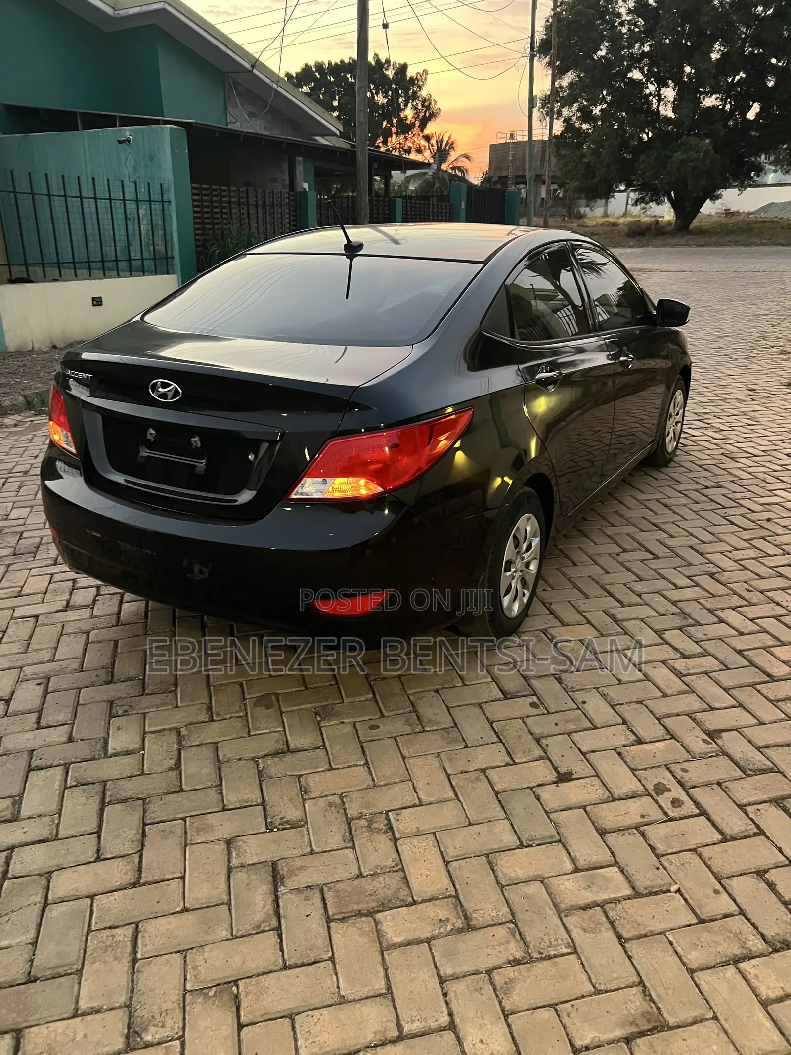 Hyundai Accent 2017 Black