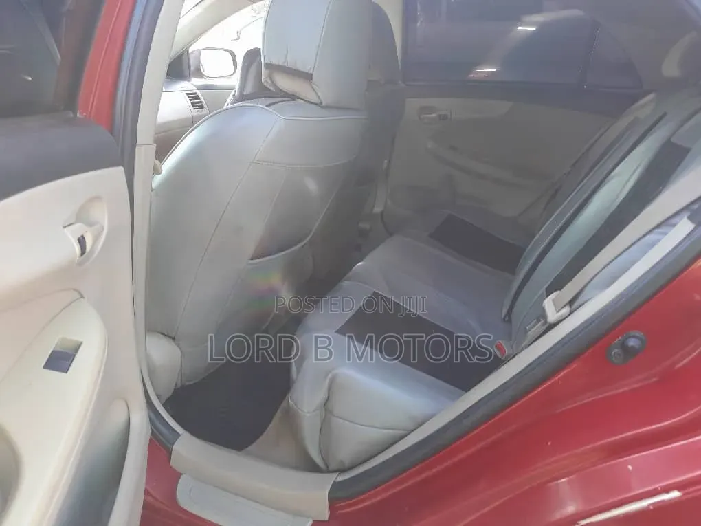 Toyota Corolla LE 4dr Sedan (1.8L 4cyl 4A) 2012 Red
