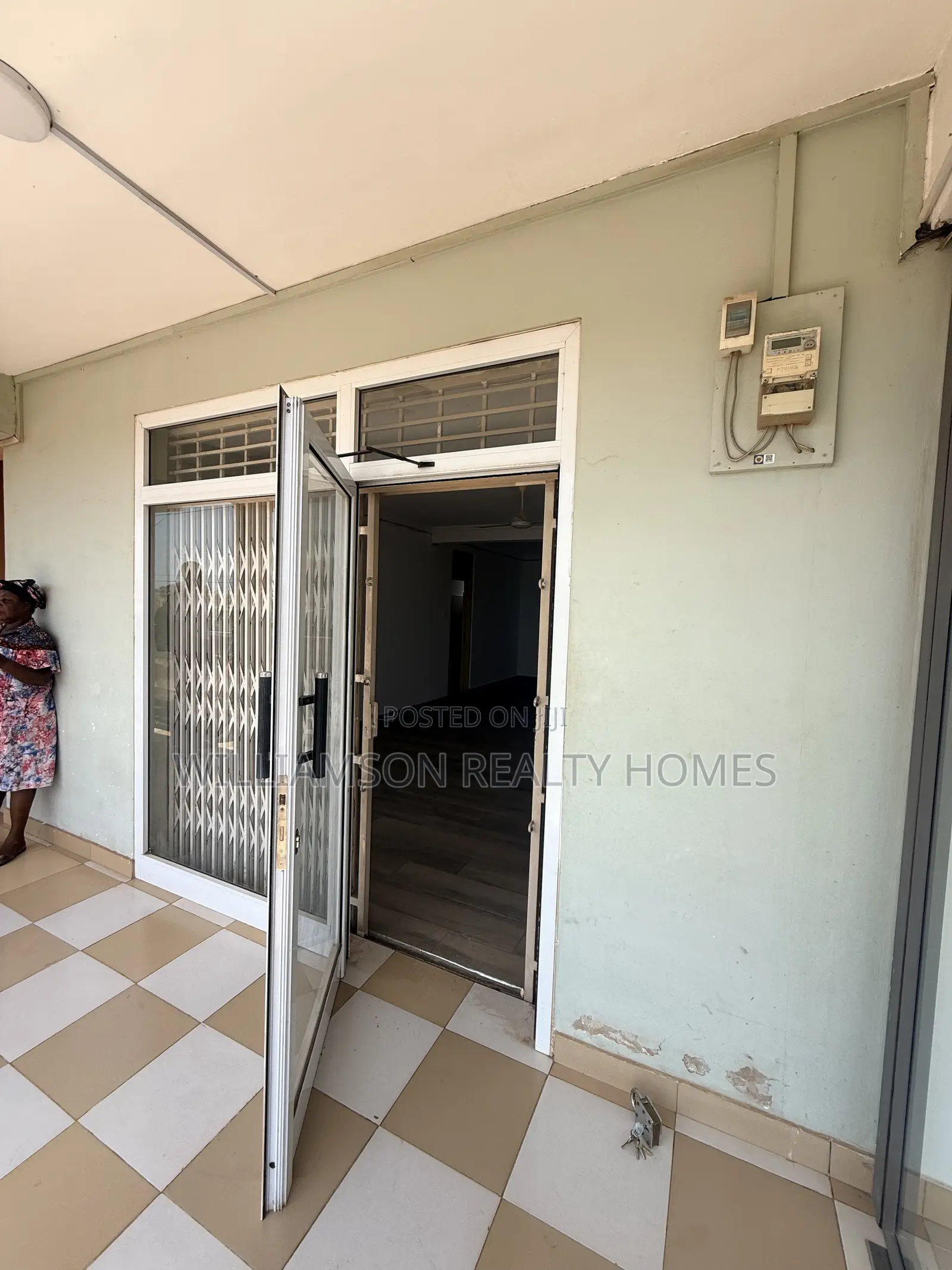 “1year” Road Side Shop/Store/Office Space/Showroom/Warehouse,spintex