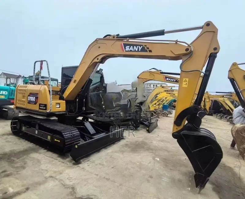 Sany SY95C Excavator 2023 680hrs Shanghai Export