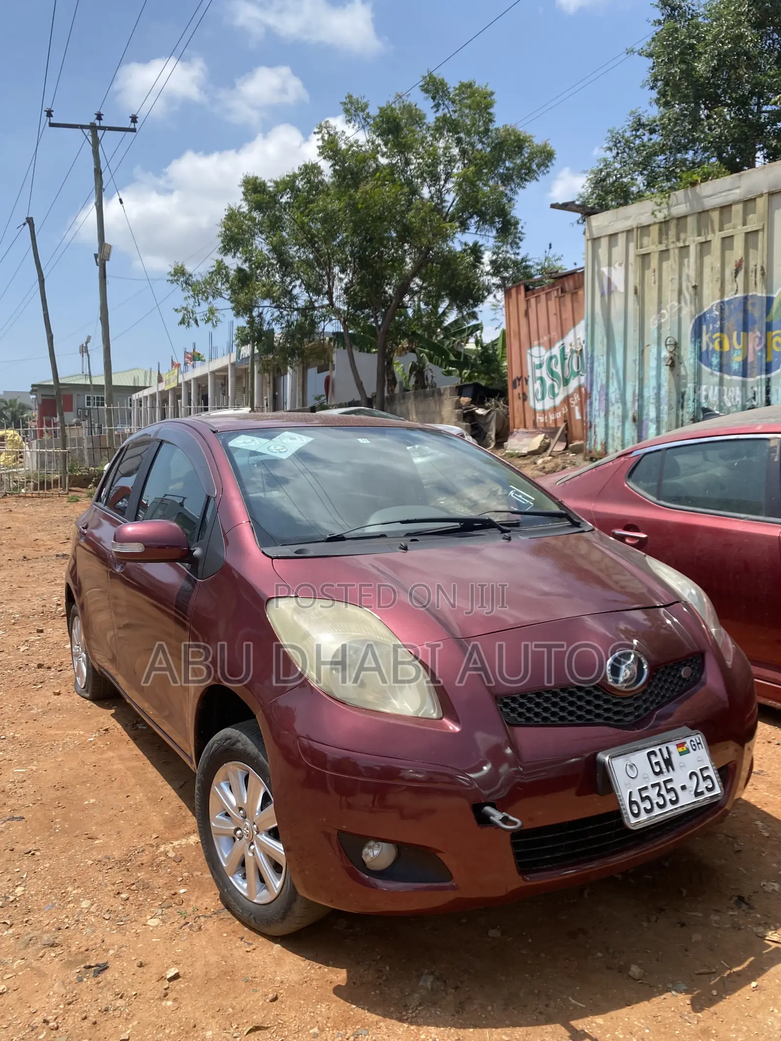 Toyota Vitz 1.3 AWD 5dr 2010 Brown