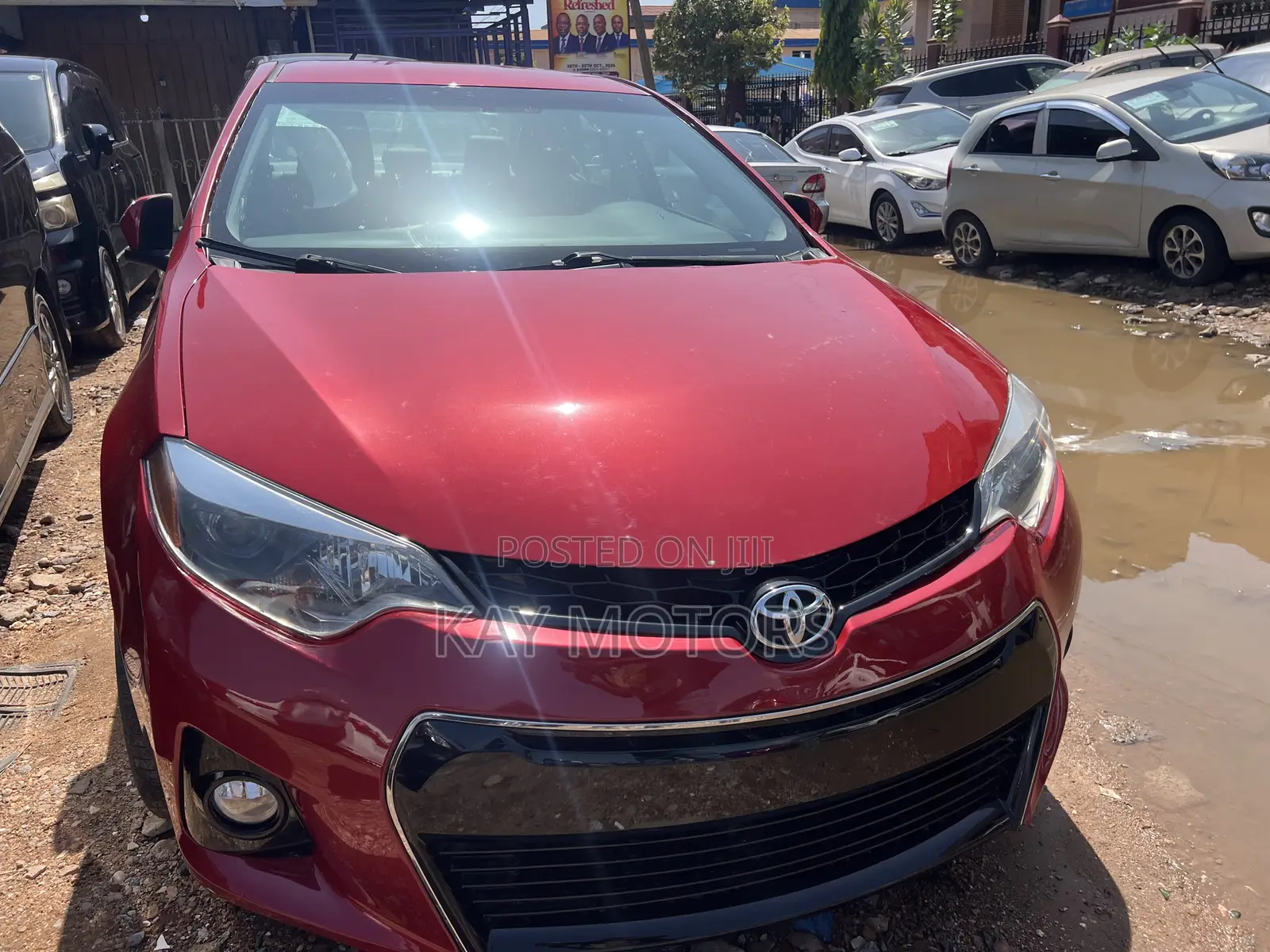 Toyota Corolla S 4dr Sedan (1.8L 4cyl CVT) 2016 Red