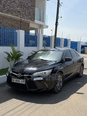 Toyota Camry 2016 Black