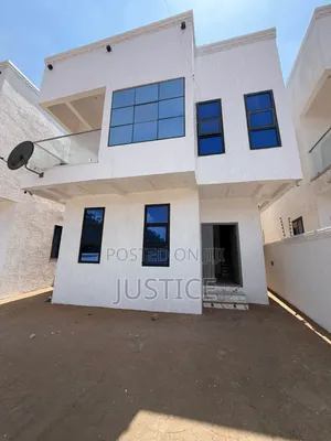 2bdrm House in Ashaley Botwe, School Junction for rent