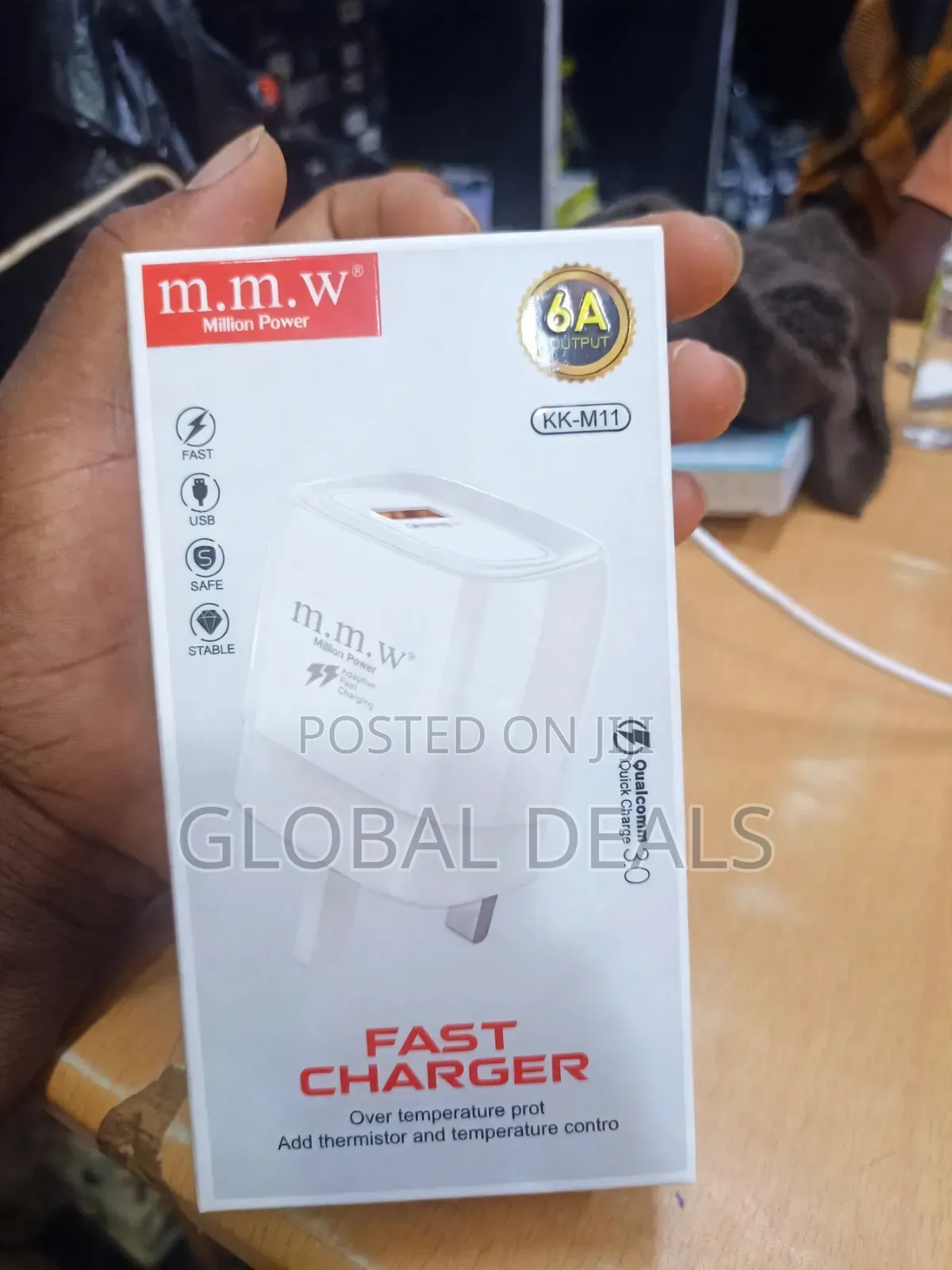 m.m.w Million Power KK-M11 6A Adaptive Fast Charger