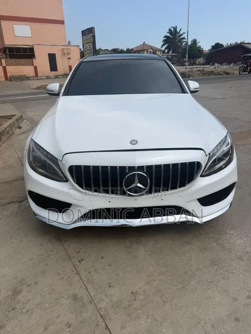 Mercedes-Benz C300 Base 4Matic Sedan AWD (2.0L 4cyl 7A) 2016 White