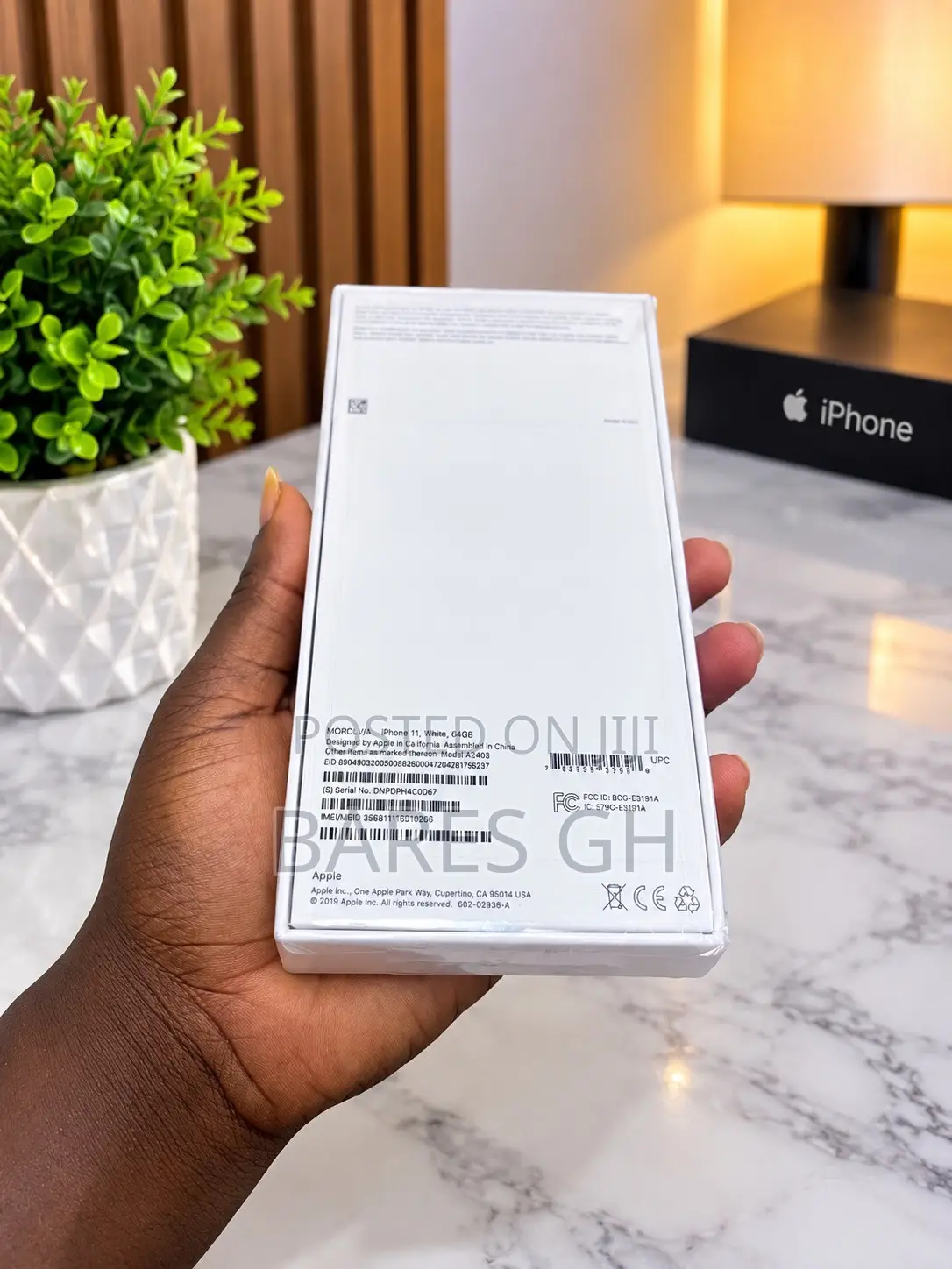 New Apple iPhone 11 64 GB White