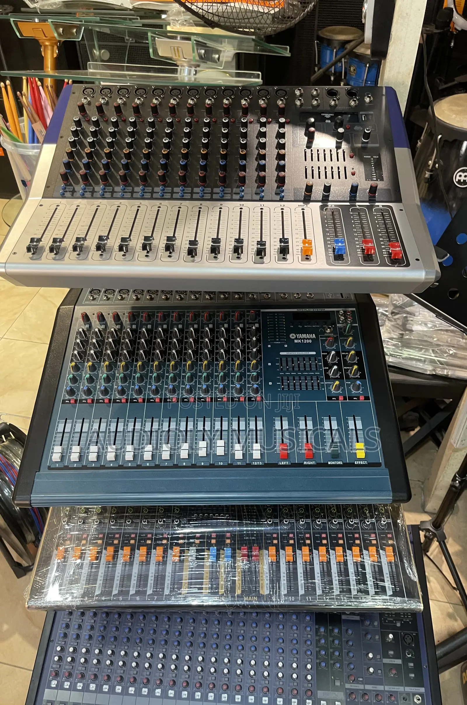 120-Yamaha KV Powered Mixer With Bluetooth, USB, Mine Jack