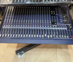 240-Yamaha 24- Channels Raw Mixer