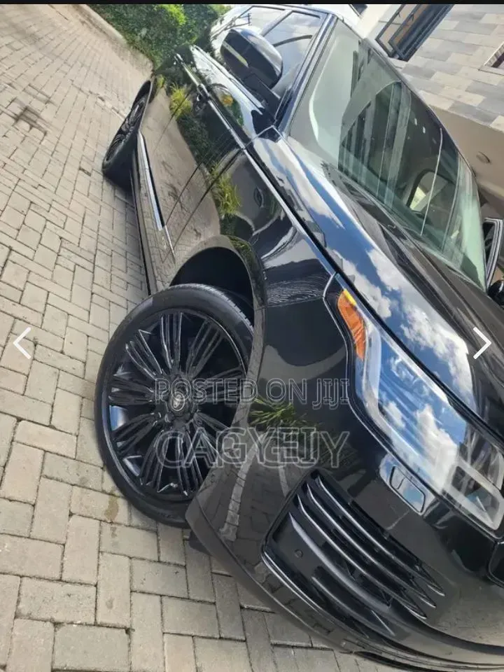 Land Rover Range Rover Vogue 2022 Black