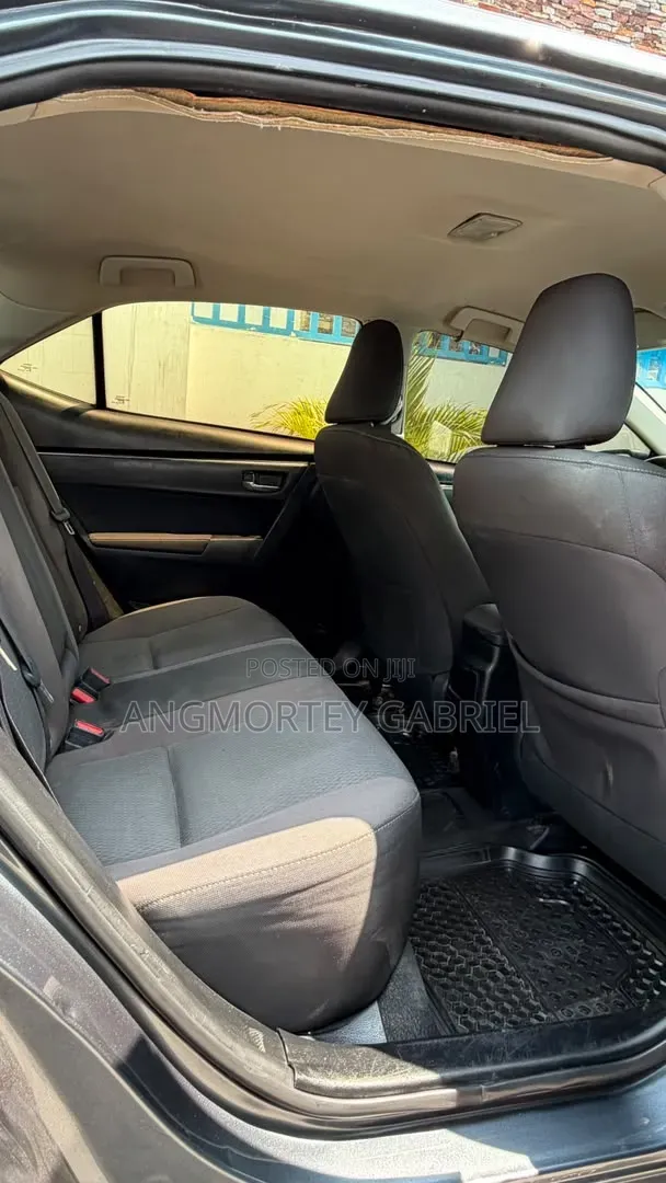 Toyota Corolla 2017 Gray