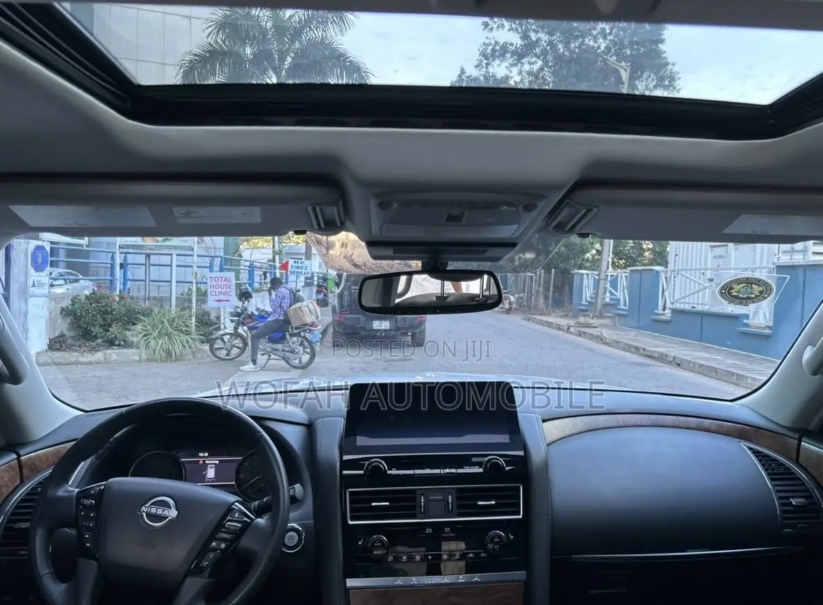 Nissan Armada 2024 Silver