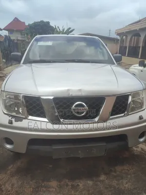 Nissan Navara 2.5 dCi 4x4 2007 Silver